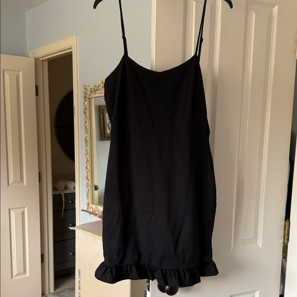 Women's Black Ruffle-Hem Dress